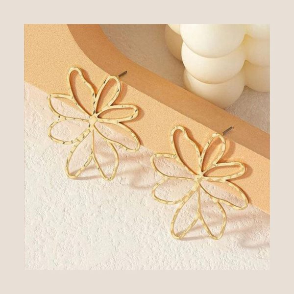 Flower Design Stud Earrings For Cheap