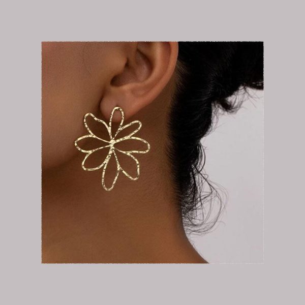 Flower Design Stud Earrings For Cheap